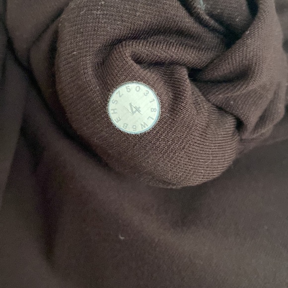 Lululemon High Rise Wunder Under - Picture 5 of 5